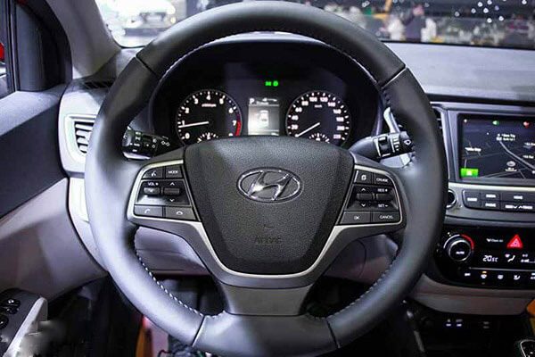 Vô lăng Hyundai Accent đặc biệt