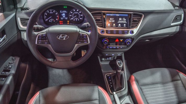 Màn hình hiển thị đồng hồ Hyundai Accent
