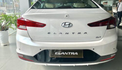 Đuôi xe Elantra 2020