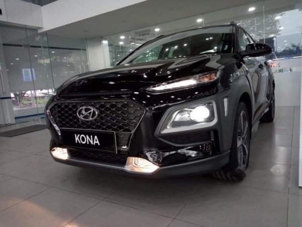 Hyundai Kona màu đen